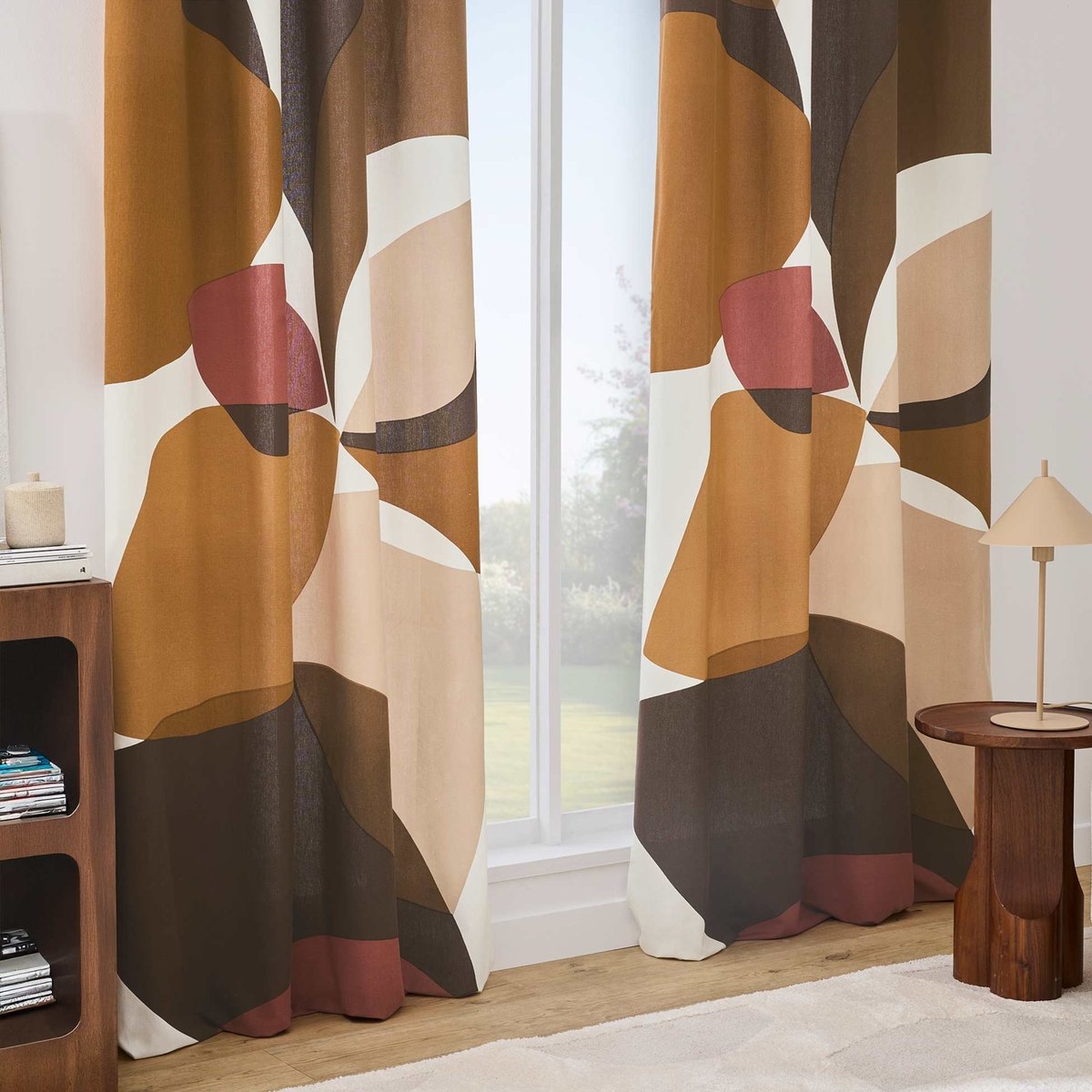 Rideau tamisant à œillets en polycoton imprimé géométrique marron, DOUCEUR D'INTÉRIEUR
