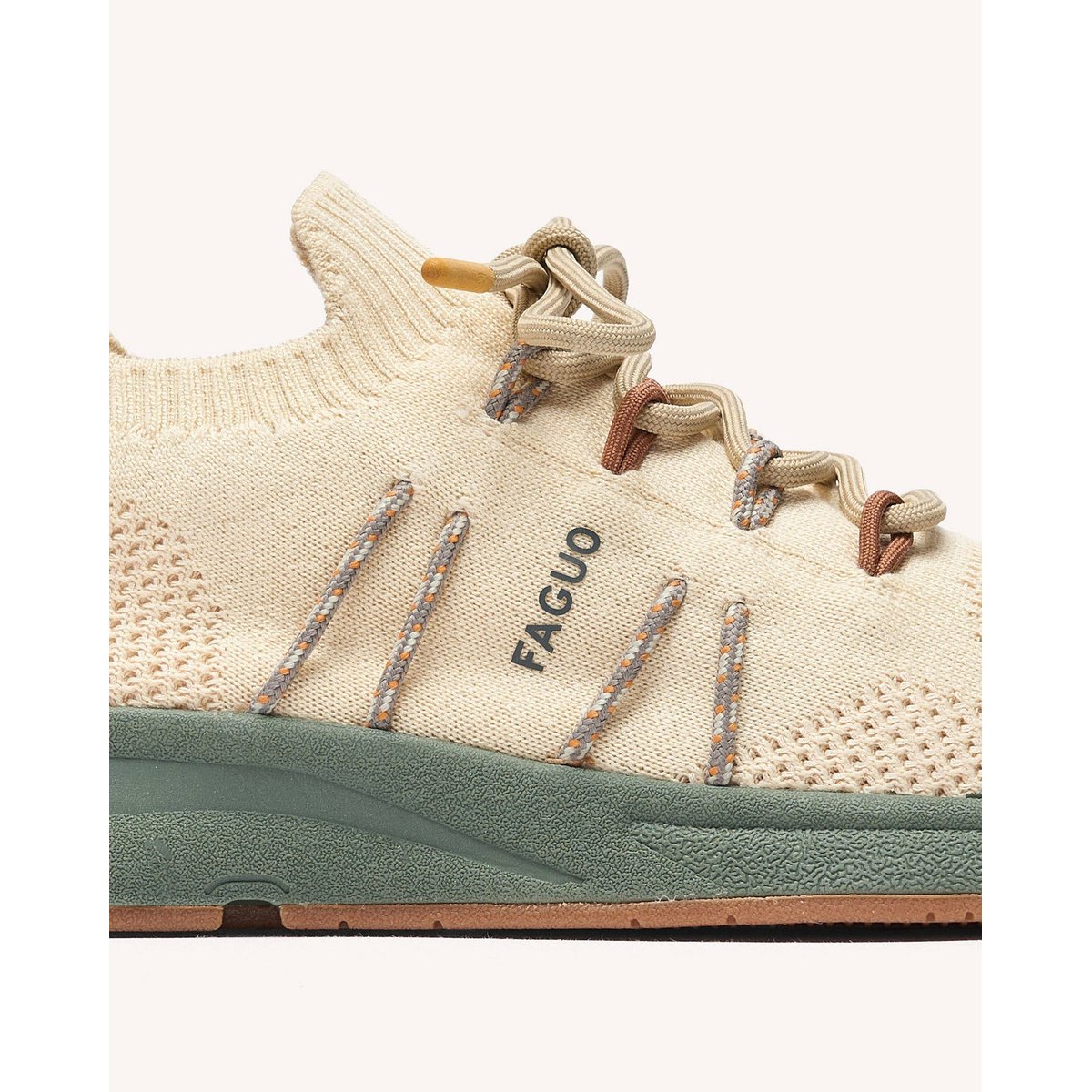 Running HEARTWOOD blanc et kaki, FAGUO