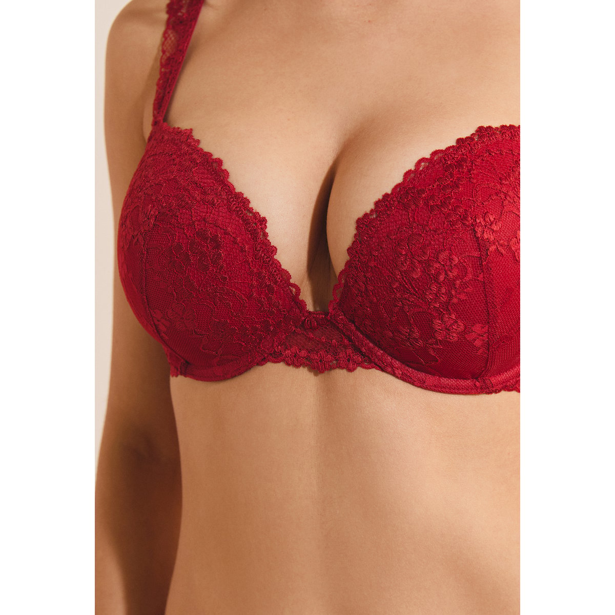 Soutien-gorge N.5 - Le coques fines plongeant en dentelle SOUPCON rouge, ETAM
