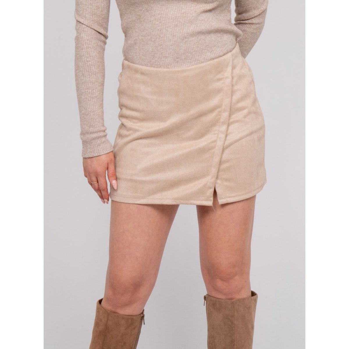 Jupe-short Suédine Effet Portefeuille Xolana beige, DONA LISA
