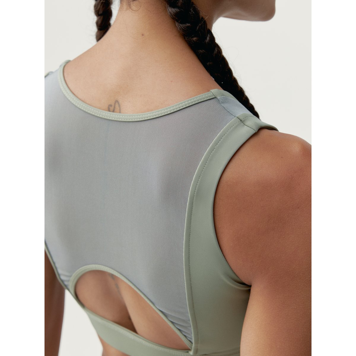 Brassière de sport femme Namir Maintien moyen coussinets amovibles vert militaire, BORN
