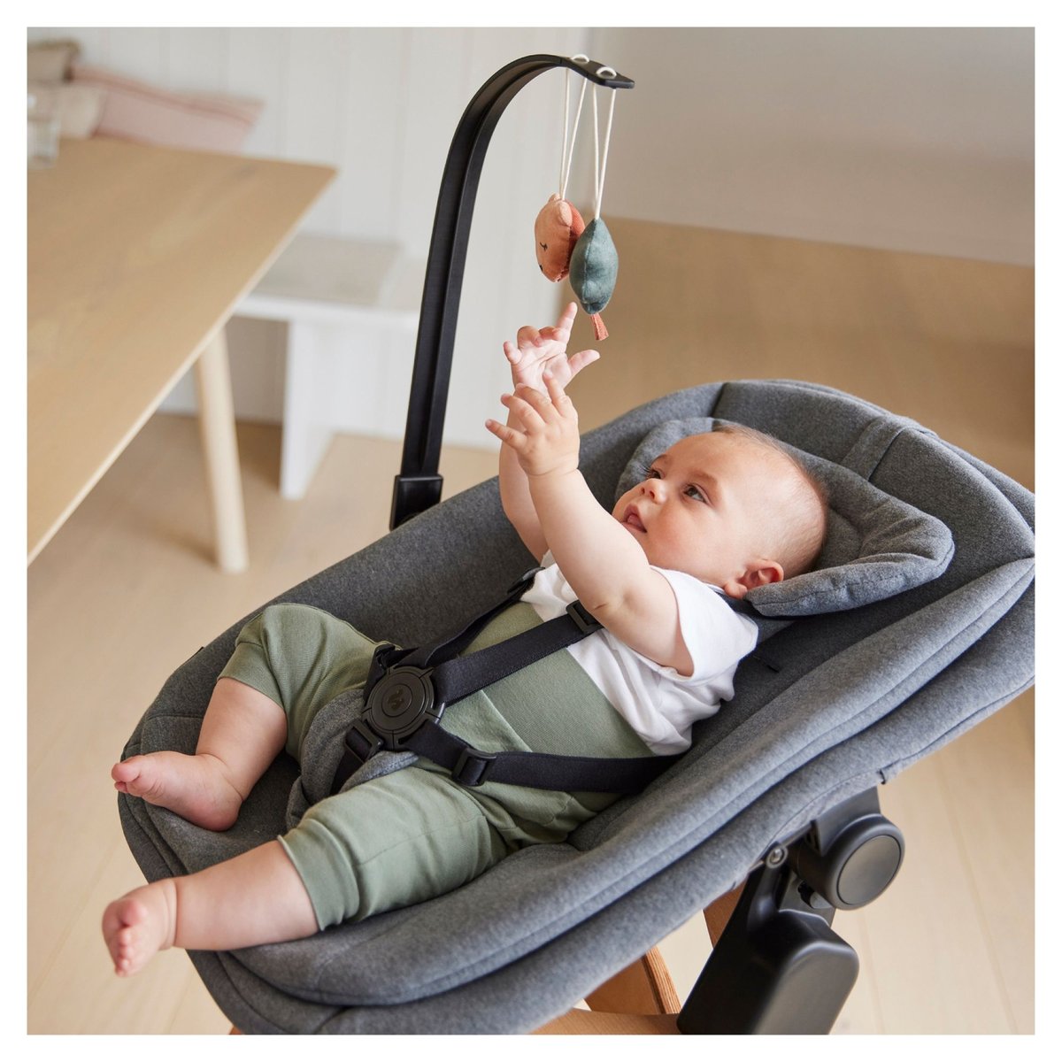 Hochet pour Chaise-haute Bouncer Mobile rose, HAUCK