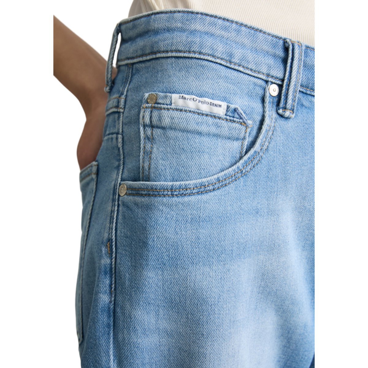 Jeans modèle Freja boyfriend ankle-length en mélange de coton organique et de lyocell bleu clair, MARC O’POLO DENIM