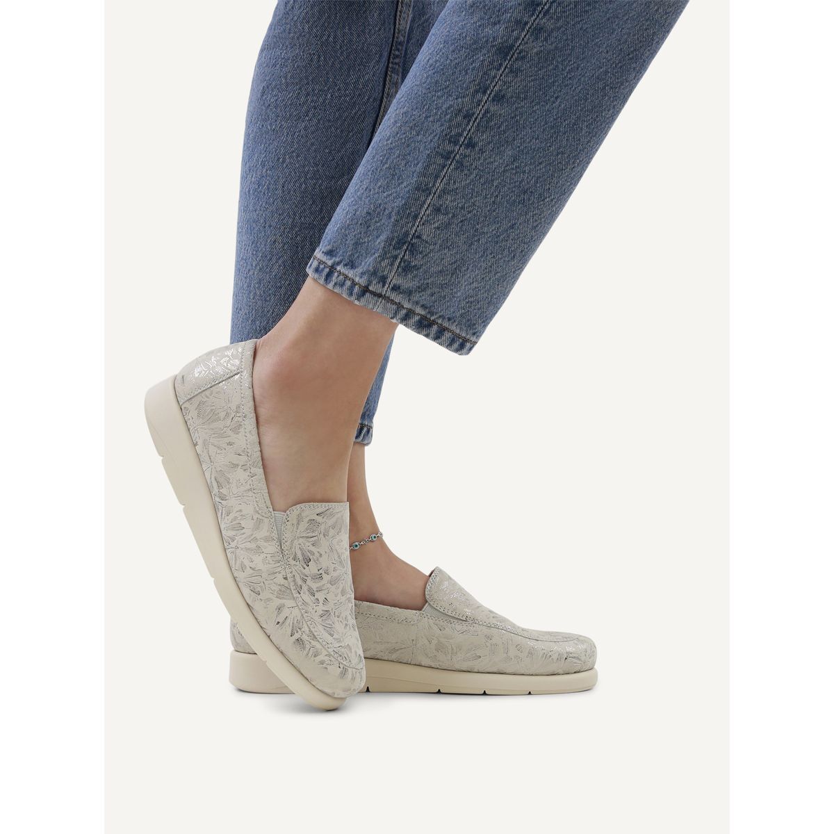 Slipper en cuir blanc cassé / silv, CAPRICE