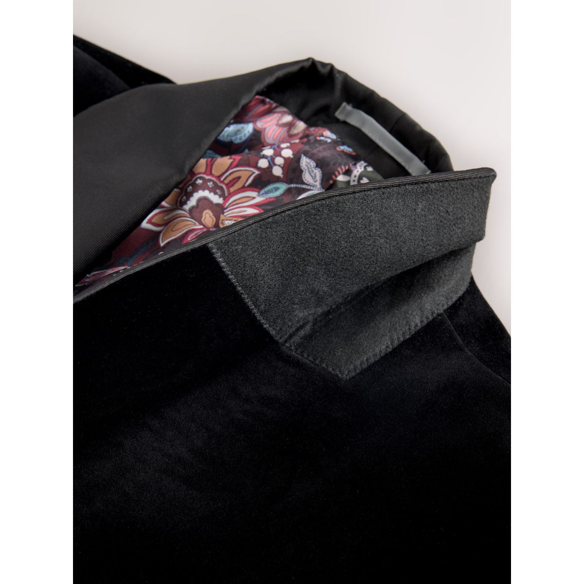 Blazer en velours pontoglio à col châle Signature noir, NEXT