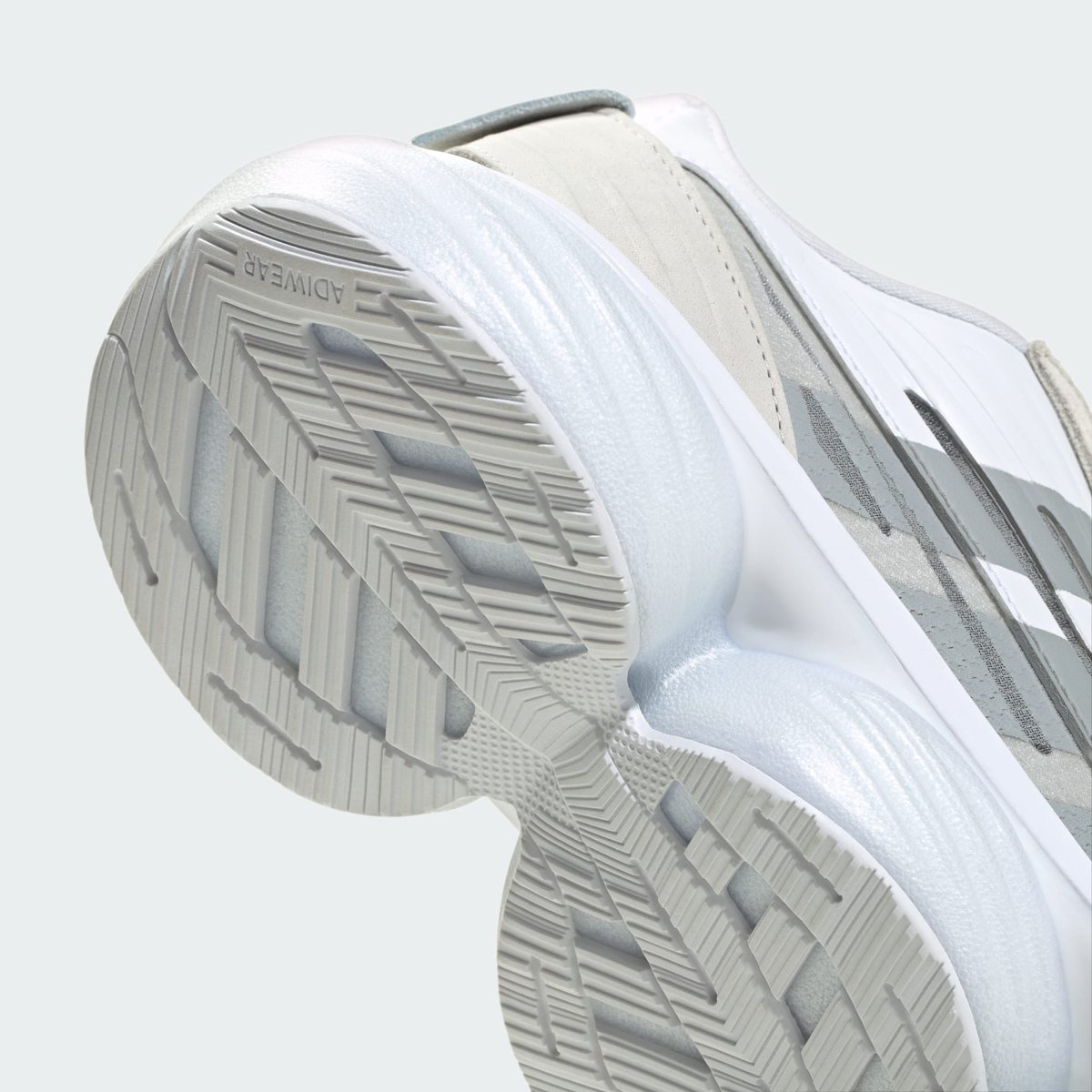 Chaussure Lightblaze Pod+ Chaussure Lightblaze Pod+ cloud white / grey two / grey one, ADIDAS SPORTSWEAR