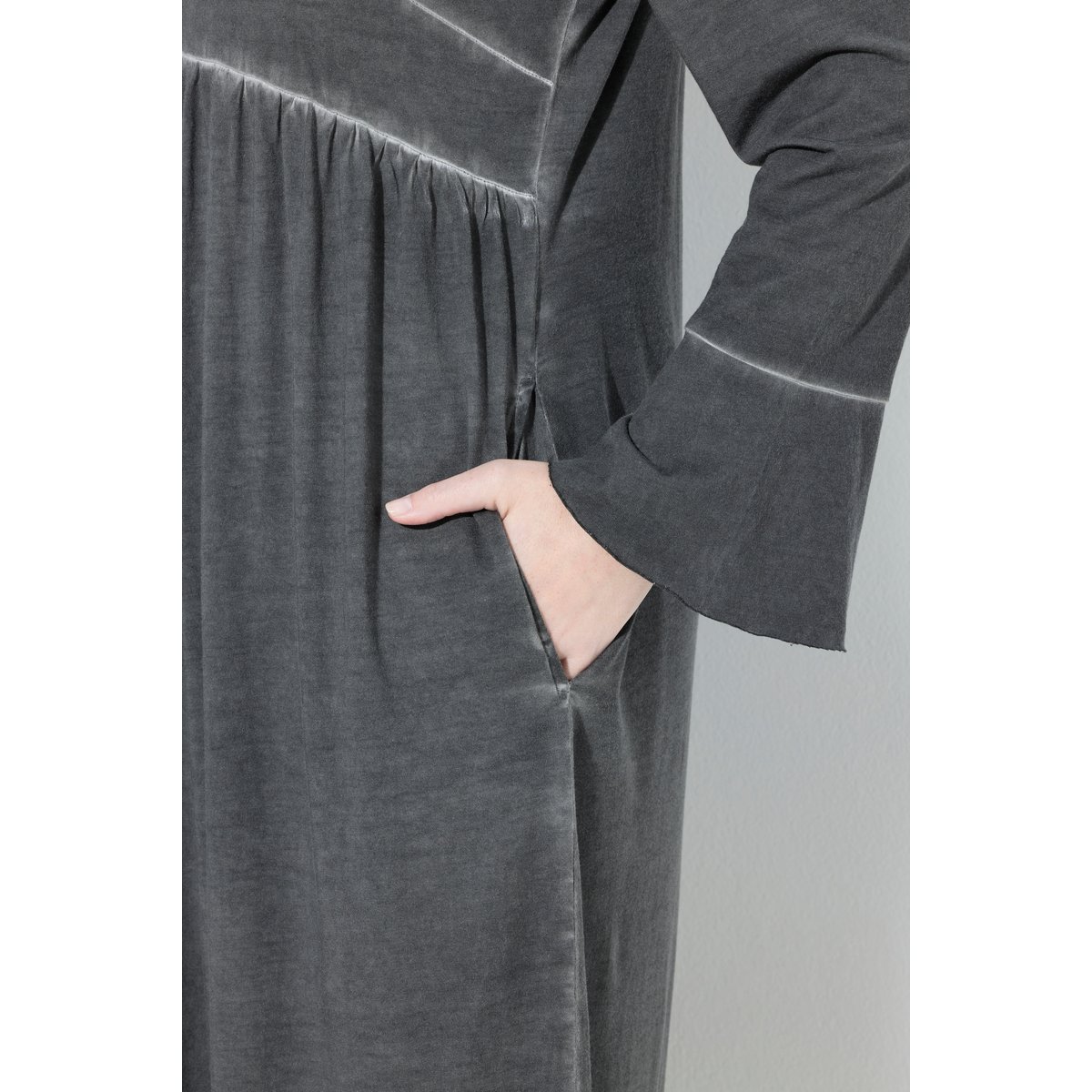 Robe midi en cupro mélangé gris graphite, ULLA POPKEN