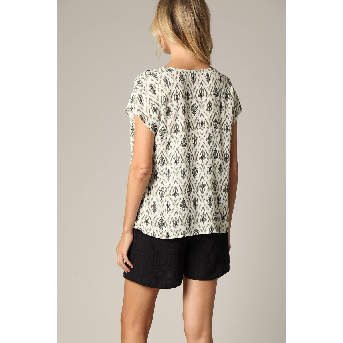 Blouse solia 100% viscose à la coupe ample avec imprimé SOLIA tilleul, DEELUXE