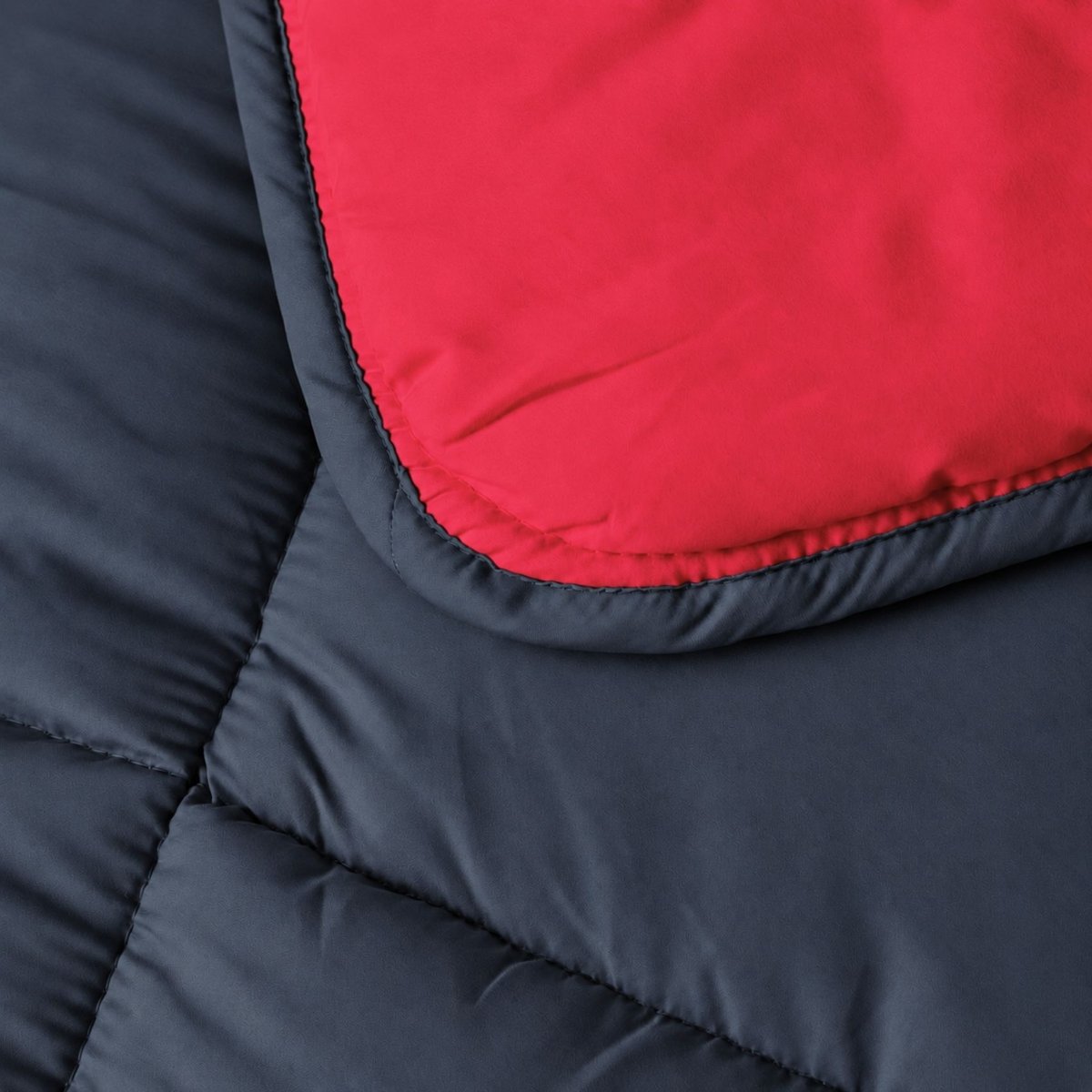 Couette chaude microfibre bicolore 400 gr/m2 rouge, TOISON D OR