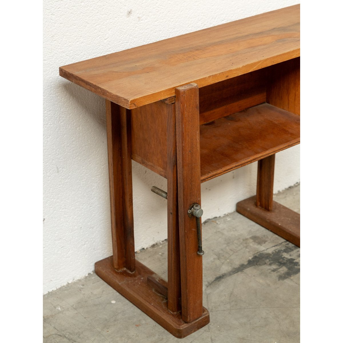 Petit établi en bois Fernand N°477 - Bon état bois foncé, DEBONGOUT