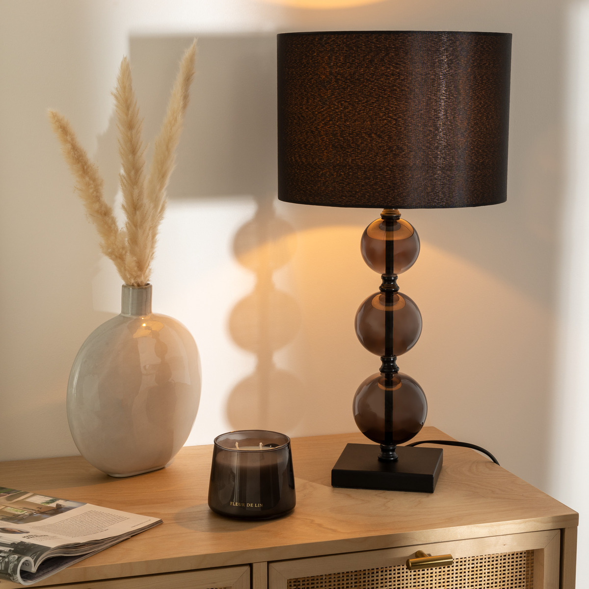 Lampe à poser sphères en verre et abat-jour coton ALMA noir, ATMOSPHERA