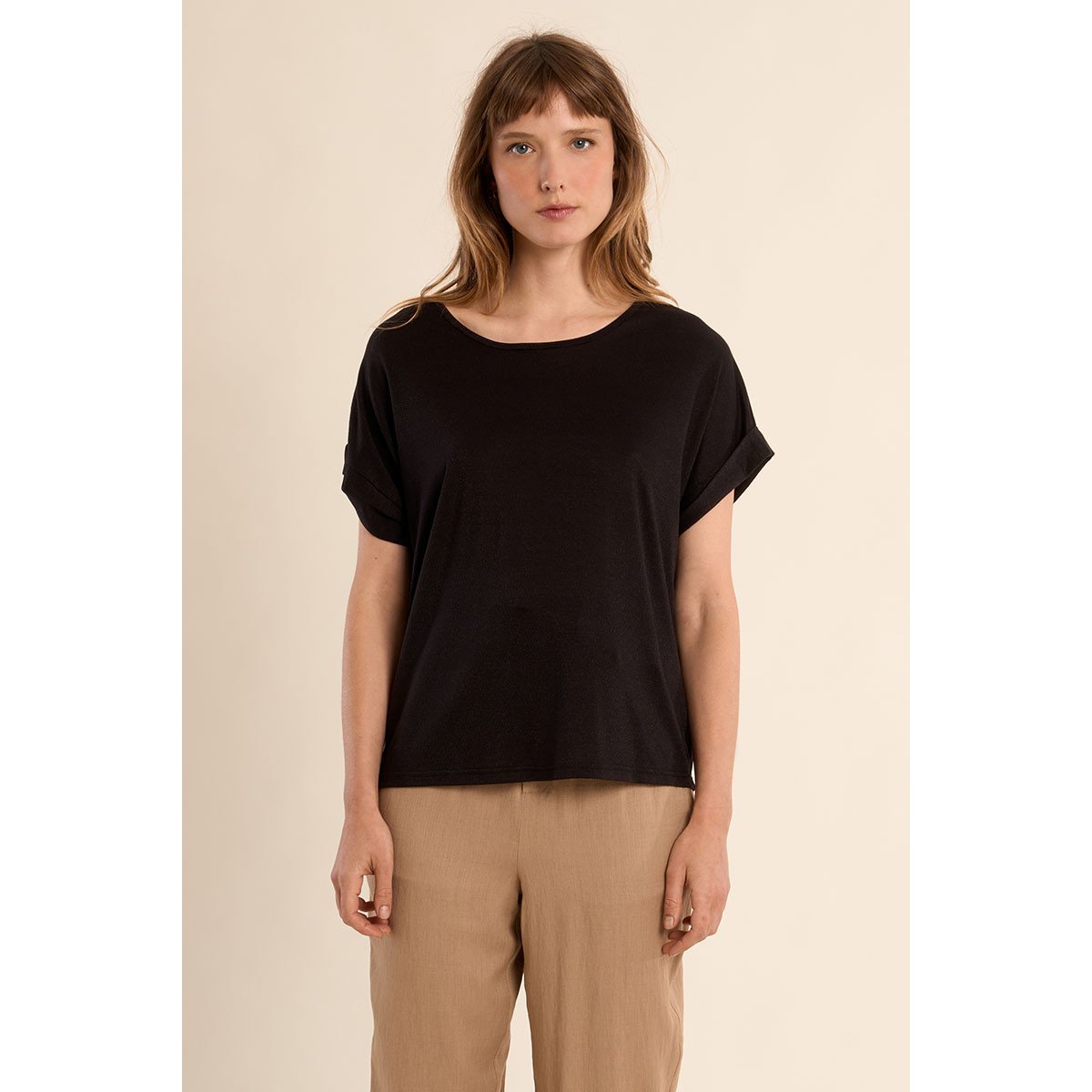 T-shirt casual, ouverture dans le dos noir, MOLLY BRACKEN