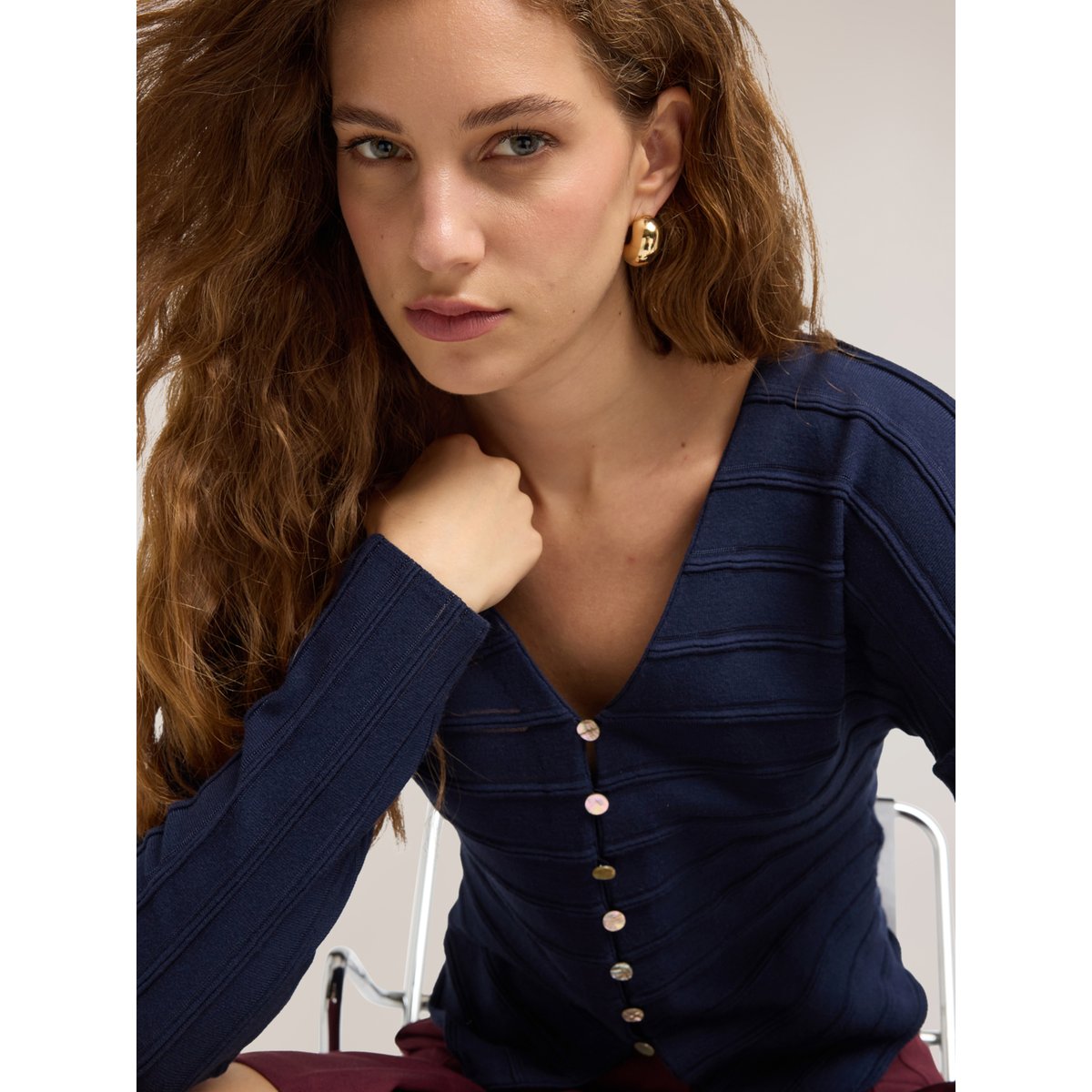 Cardigan court à boutons bleu, MOTIVI