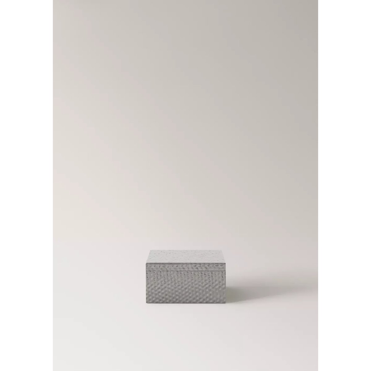 Petite boîte métal en métal martelé argent, MANGO HOME