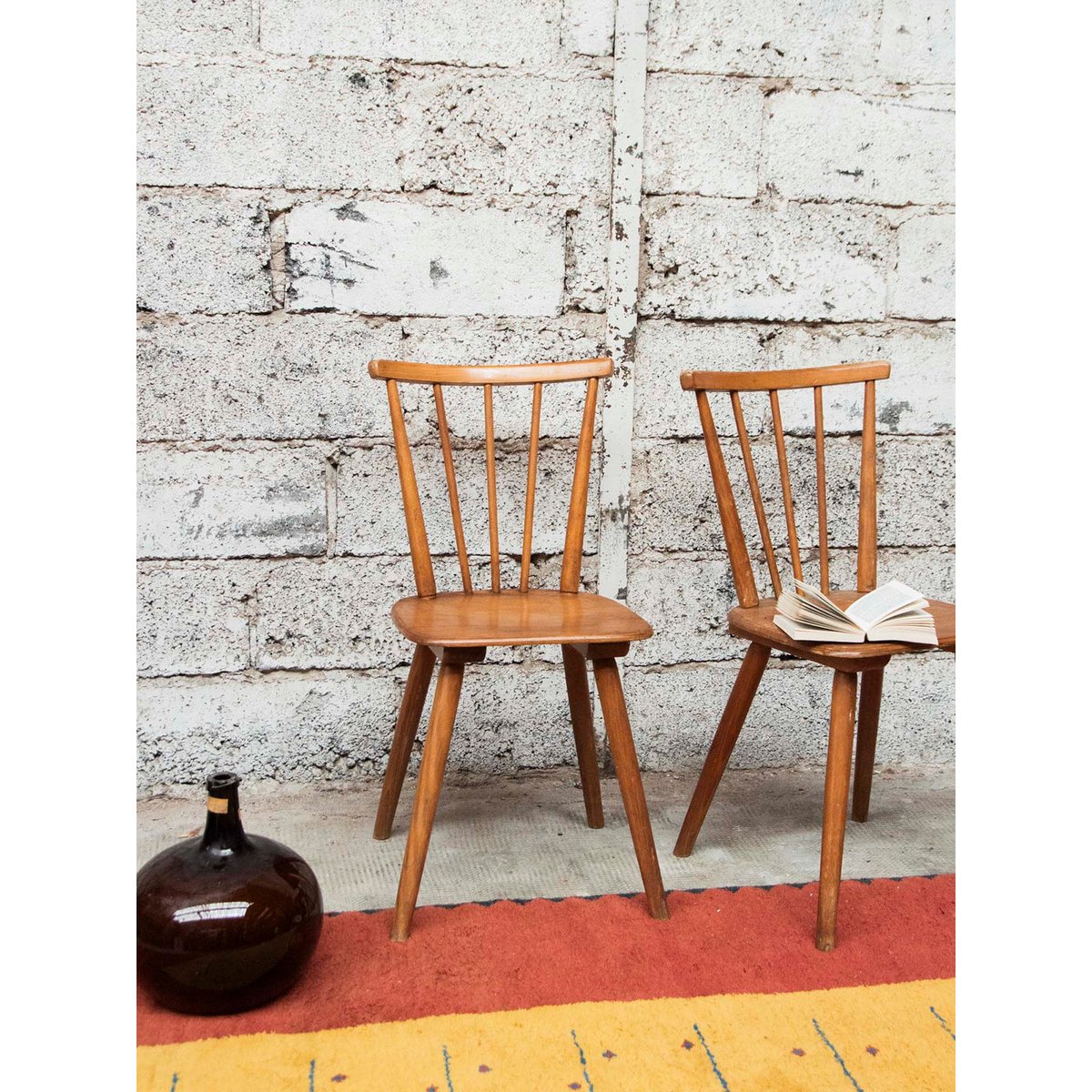 Paire de chaises en bois Alma N°729 - Bon état bois, DEBONGOUT