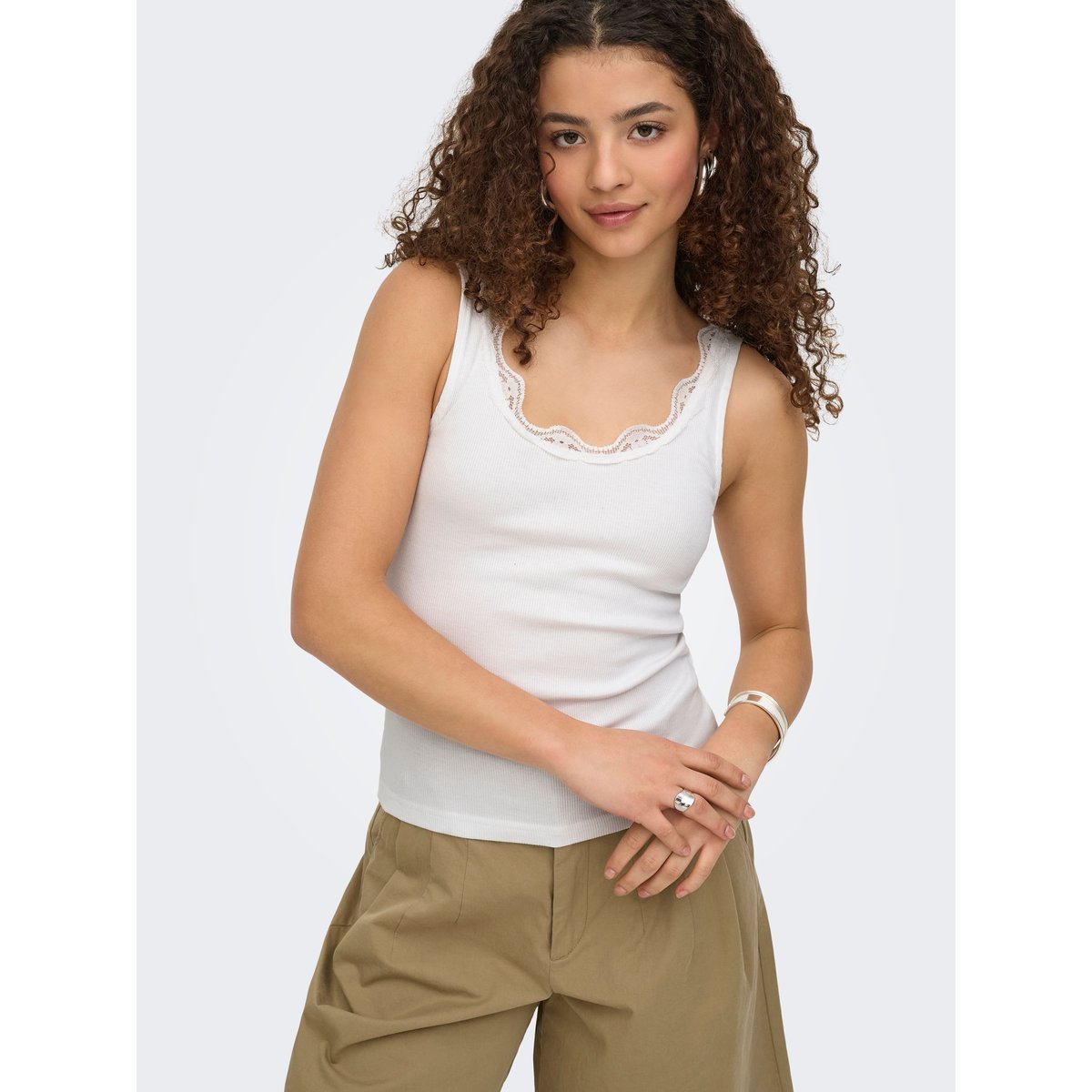 Top bright white, ONLY