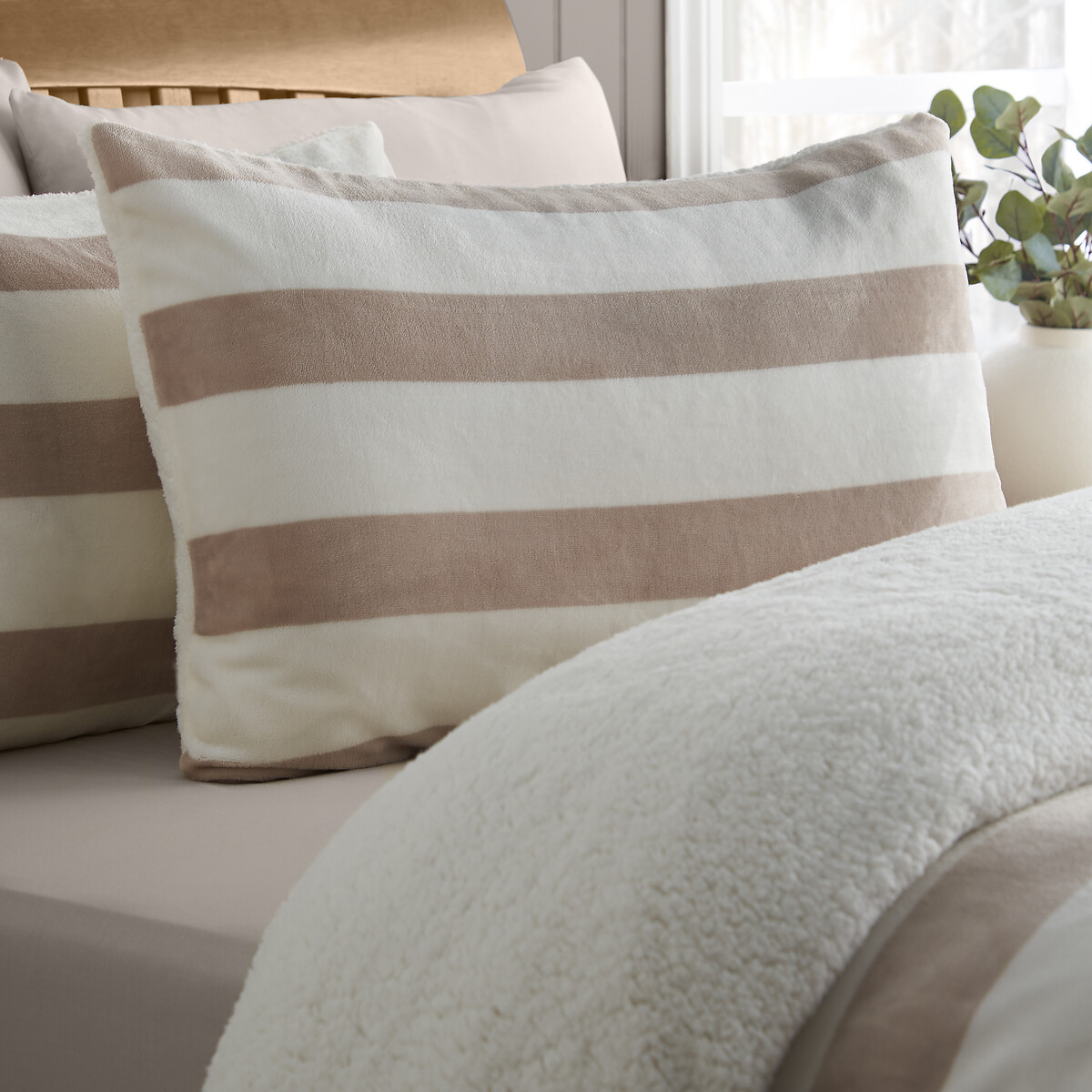 Cosy Sherpa Stripe Duvet Cover Set natural, CATHERINE LANSFIELD