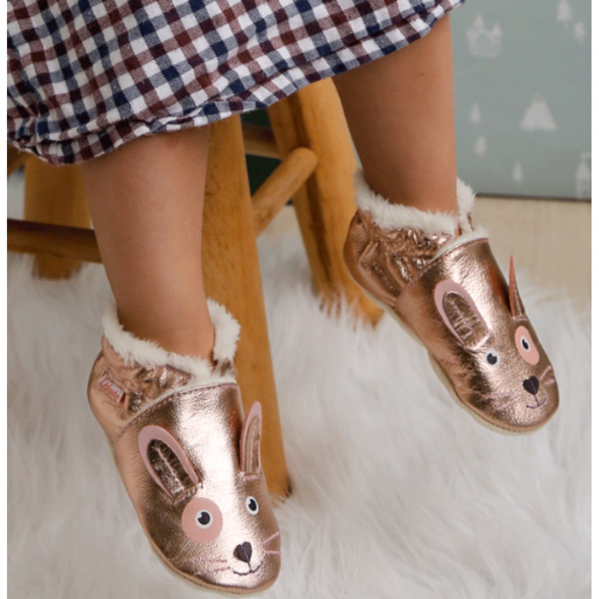 Chaussons cuir souple fourrés Luna le lapin rose, TICHOUPS