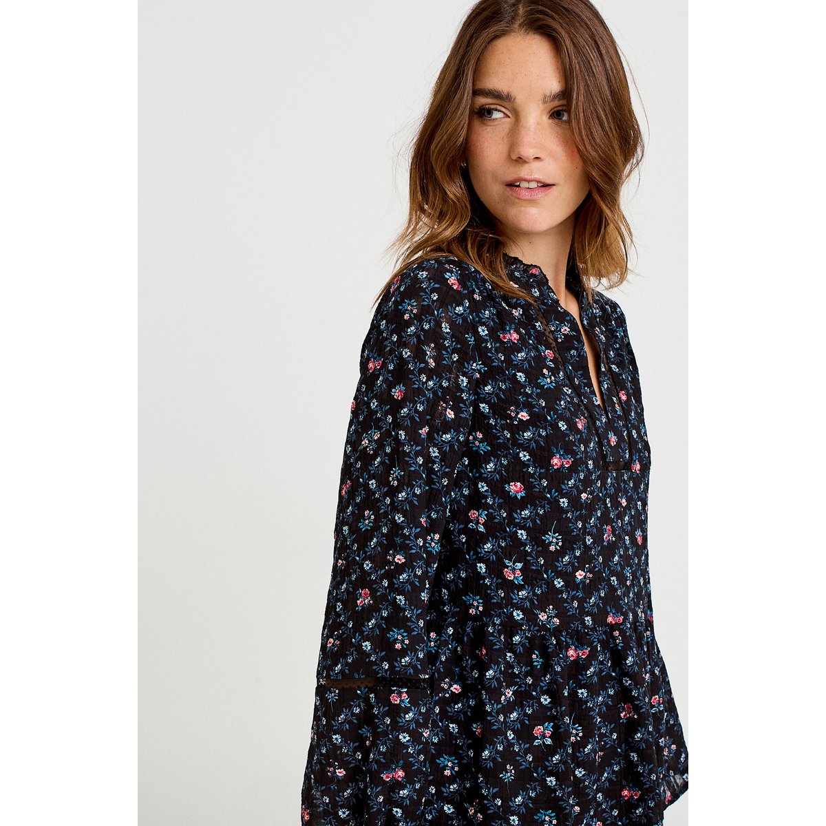 Chemise col v manches longues noir, CACHE CACHE