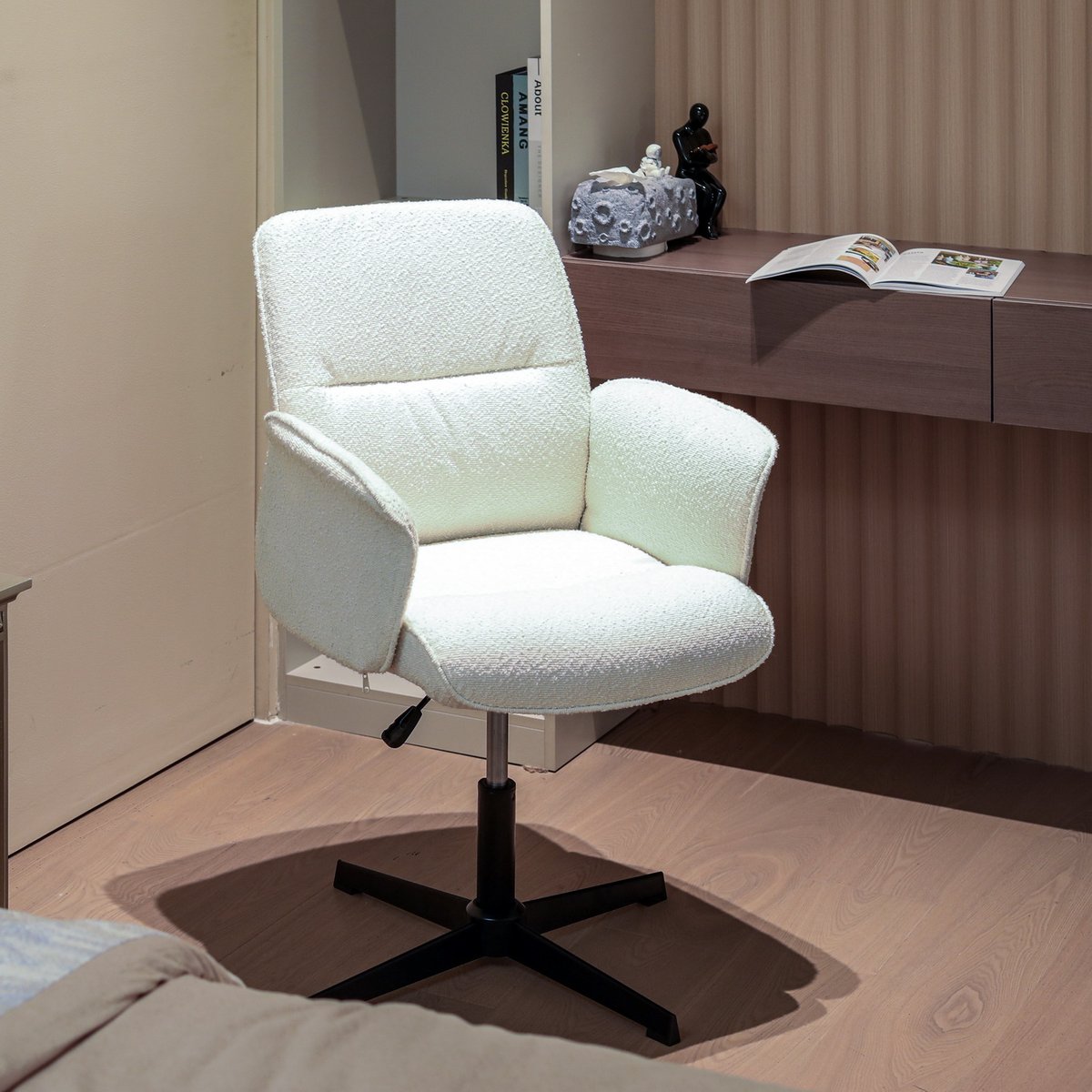 Chaise de bureau rotatif réglable en hauteur en bouclette, THOMASINAOFFICE crème, MEUBLES COSY