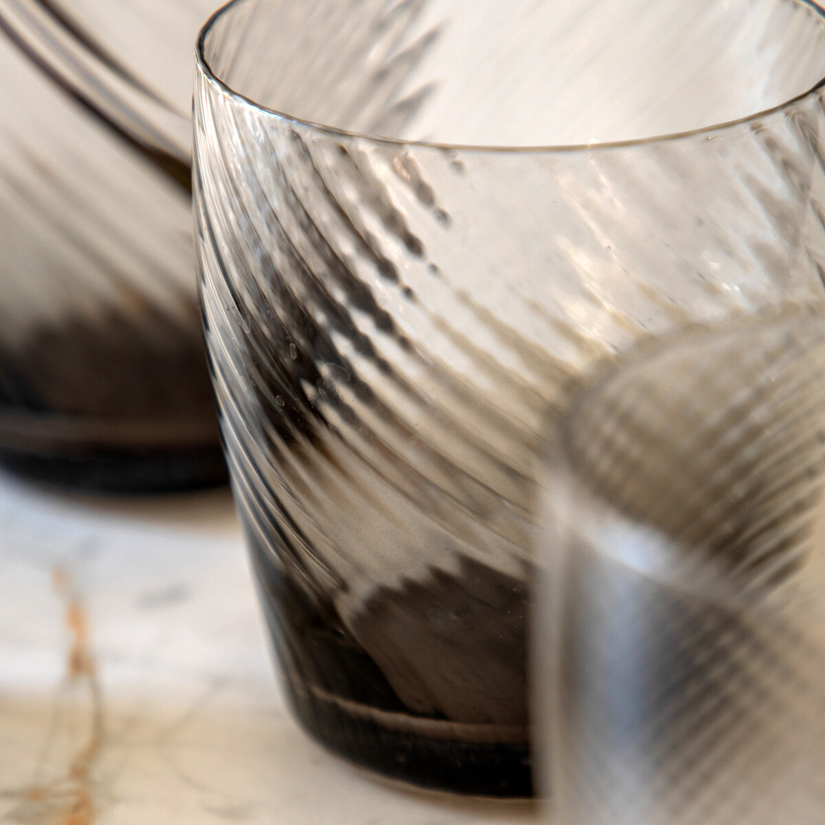 Set of 4 Vela Tumbler Glasses in Smoked Grey grey, ÉDITÉ