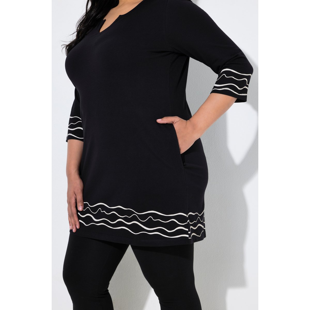 T-shirt long noir, ULLA POPKEN