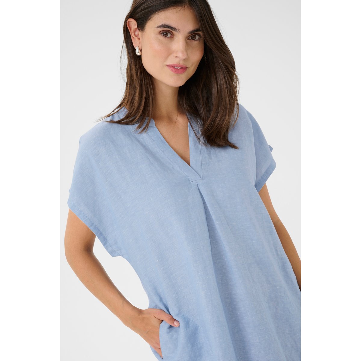 Dress bleu serenity, CULTURE