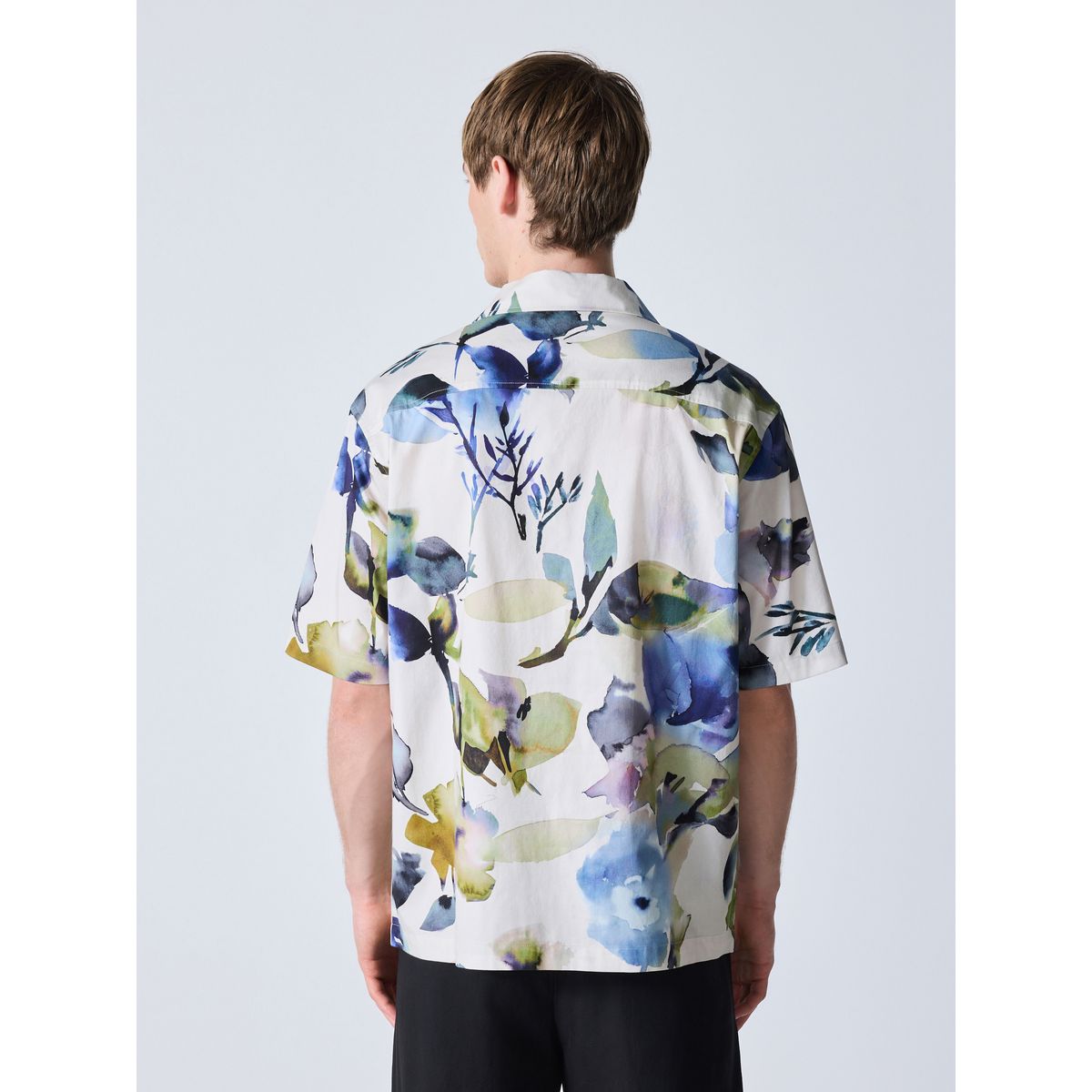 Chemise manches courtes à imprimé floral aquarelle bleu, NEXT