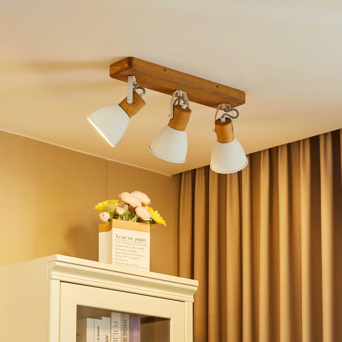 Spot en bois scandinave, Merela bois clair, blanc, LINDBY