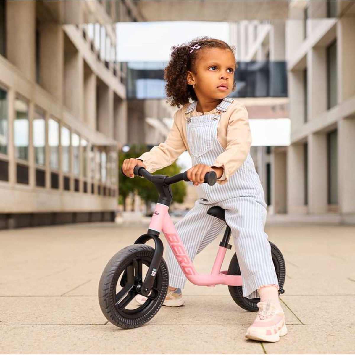Draisienne pour Enfants, 2+ Ans, 10 Pouces, MOOV 10 pink, BERG TOYS