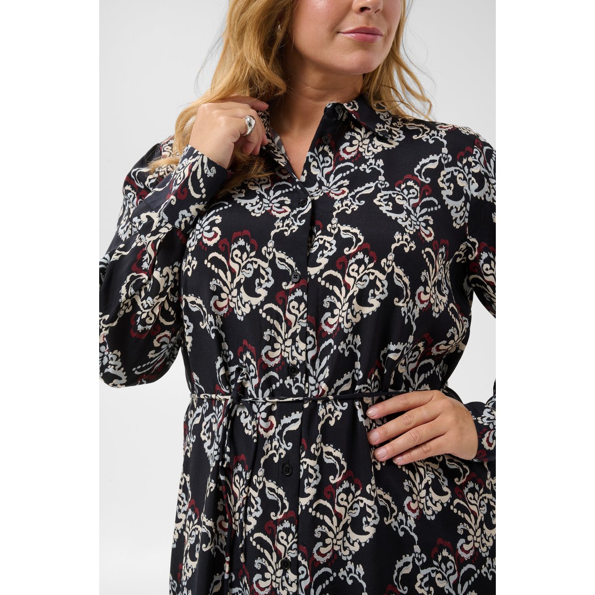 Robe noir bleu rouge black/blue/red ornamental, KAFFE CURVE