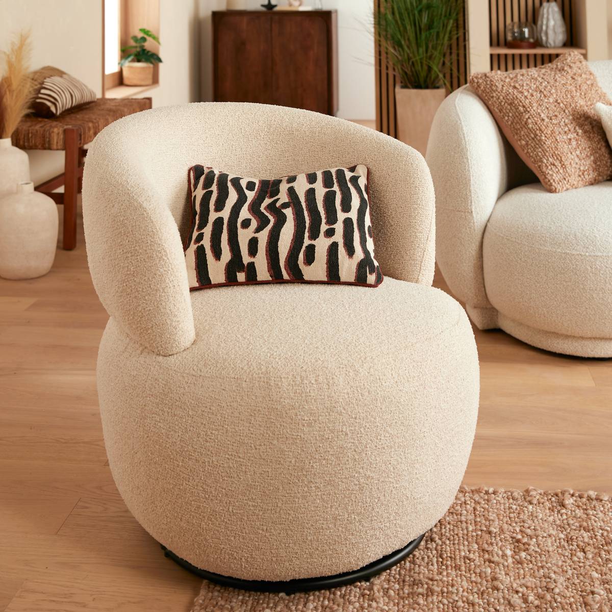 Fauteuil pivotant en tissu bouclette SILEO argile, ATMOSPHERA
