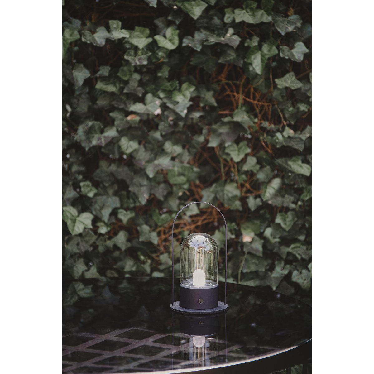 Lampe à poser en fer SMARTY noir, ZUIVER