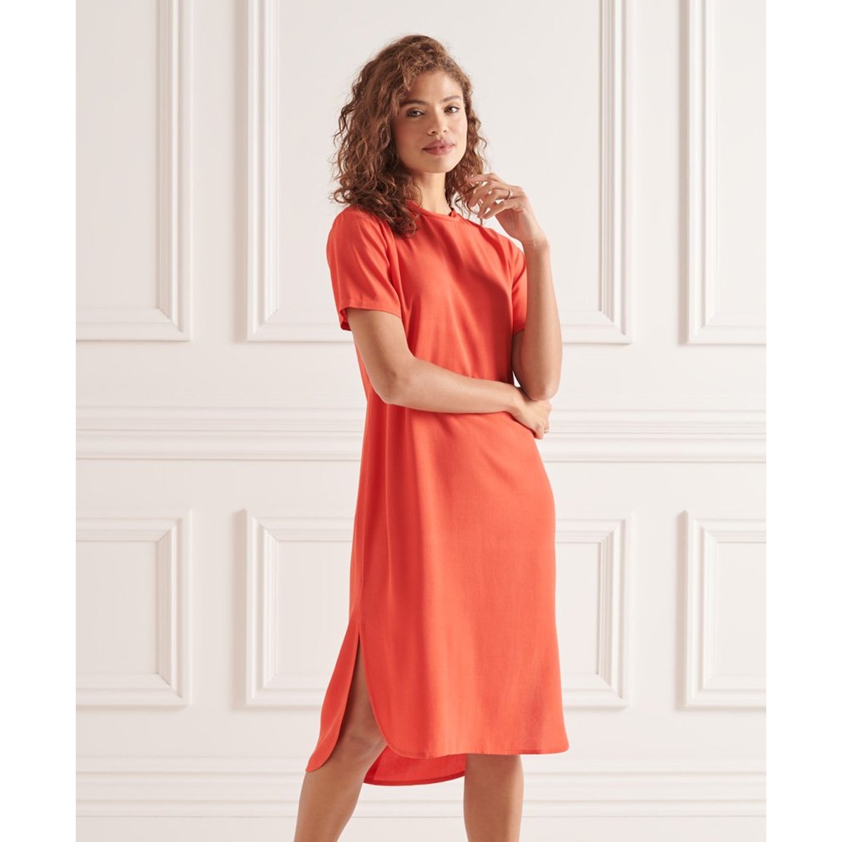 Robe droite à ourlet arrondi grenadine, SUPERDRY