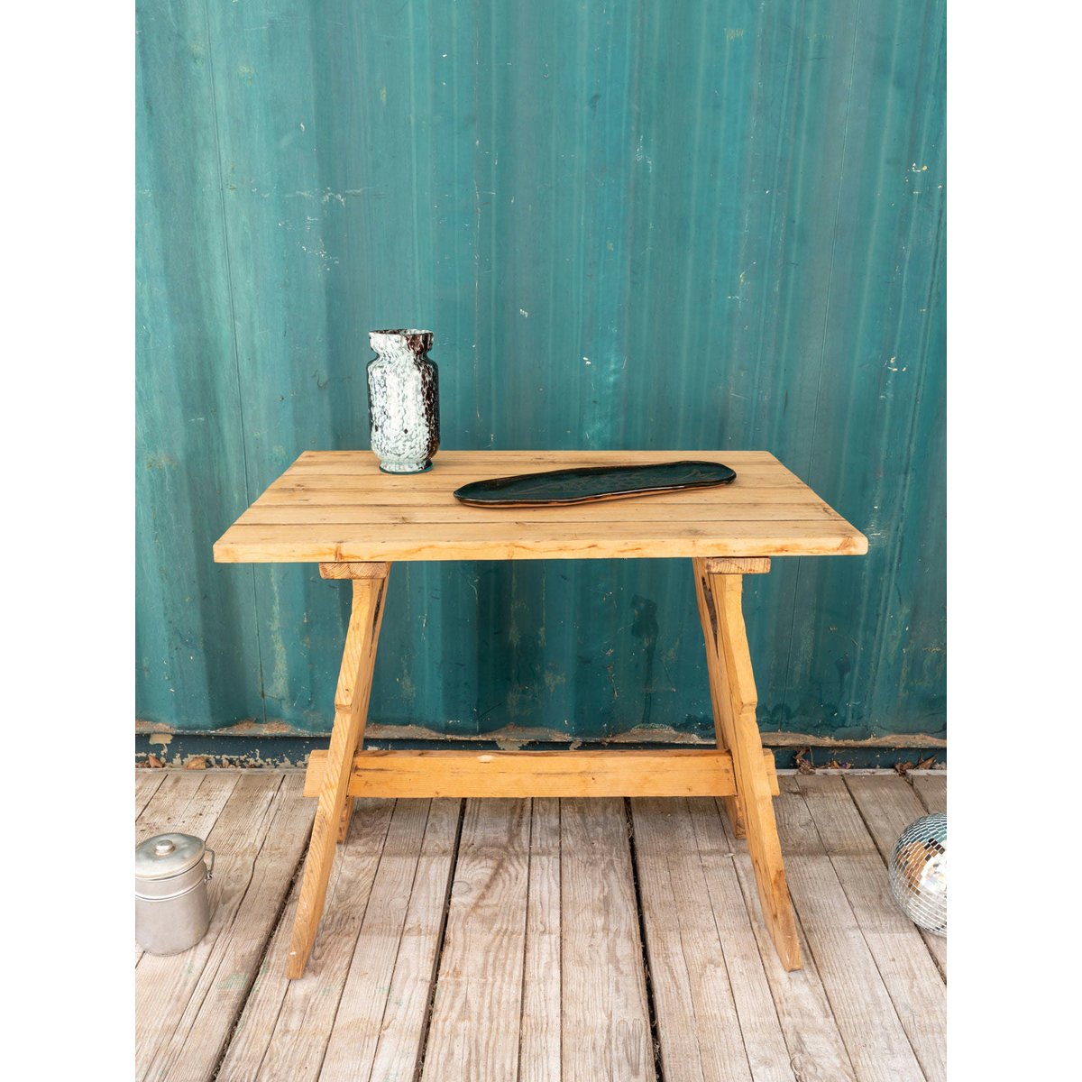Table d'appoint en bois Francine N°1089 - Bon état bois clair, DEBONGOUT