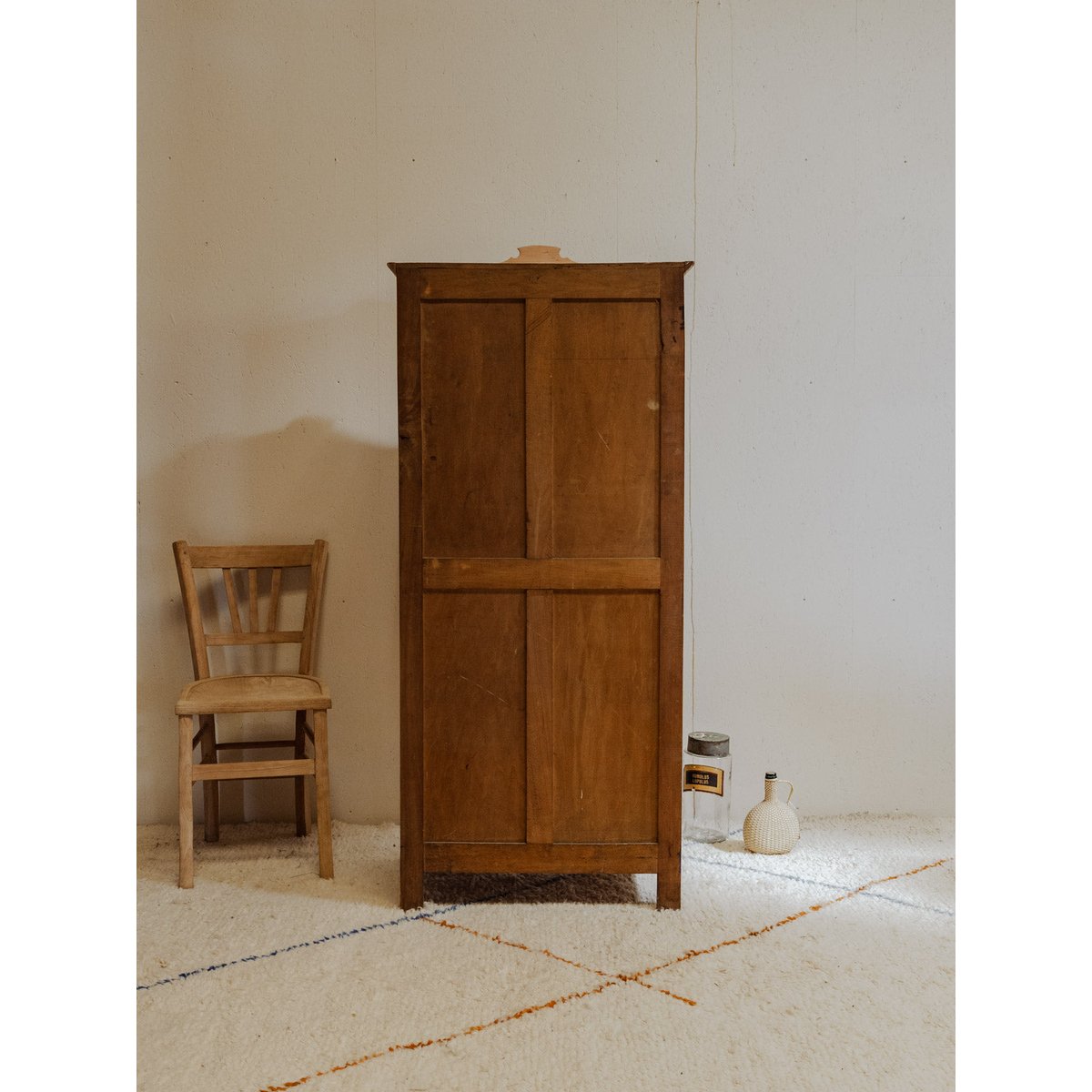 Vitrine en bois Victoria N°219 - Bon état bois clair, DEBONGOUT