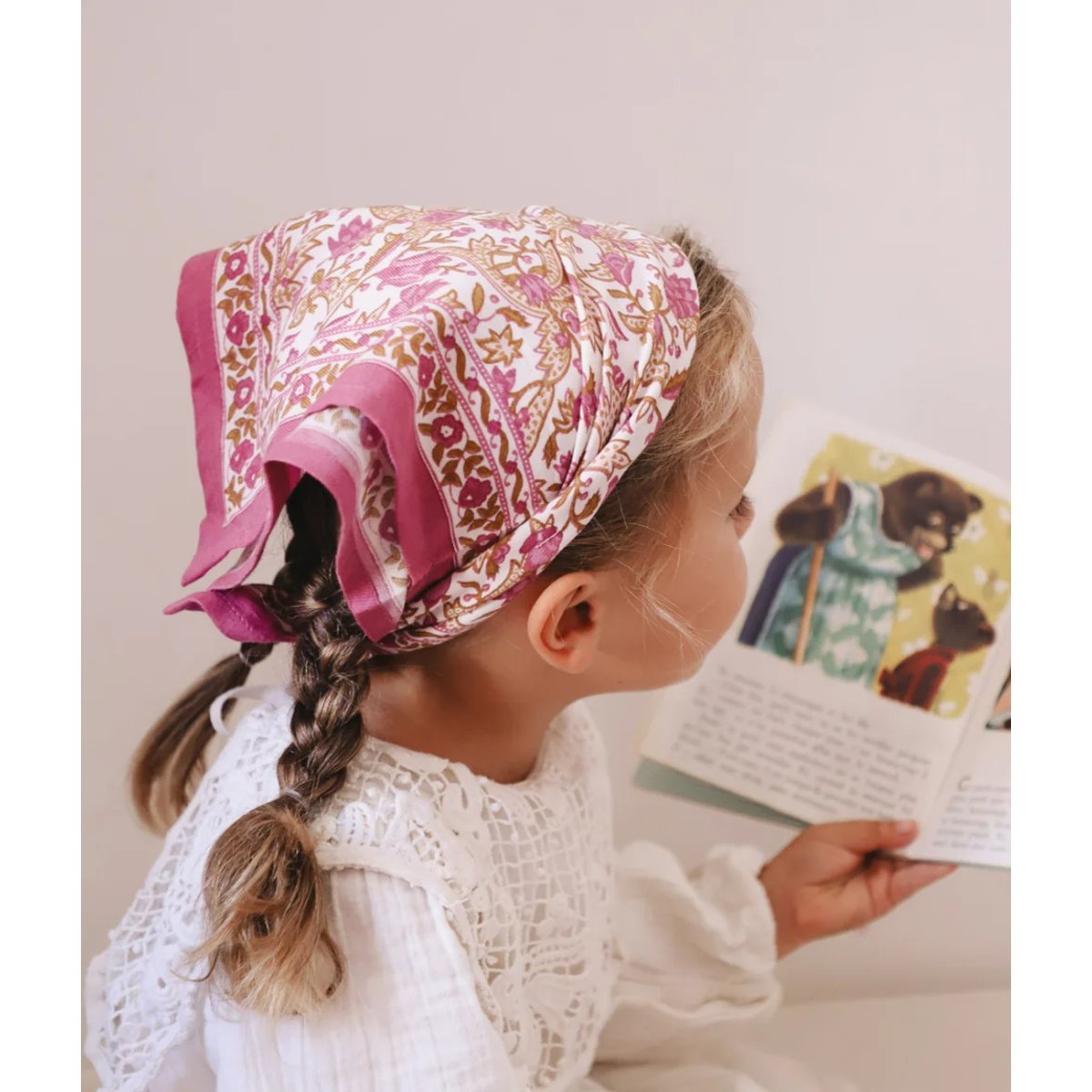 Foulard enfant Toile de Jouy depuis 1760 - Forest rose blush, BINDI ATELIER