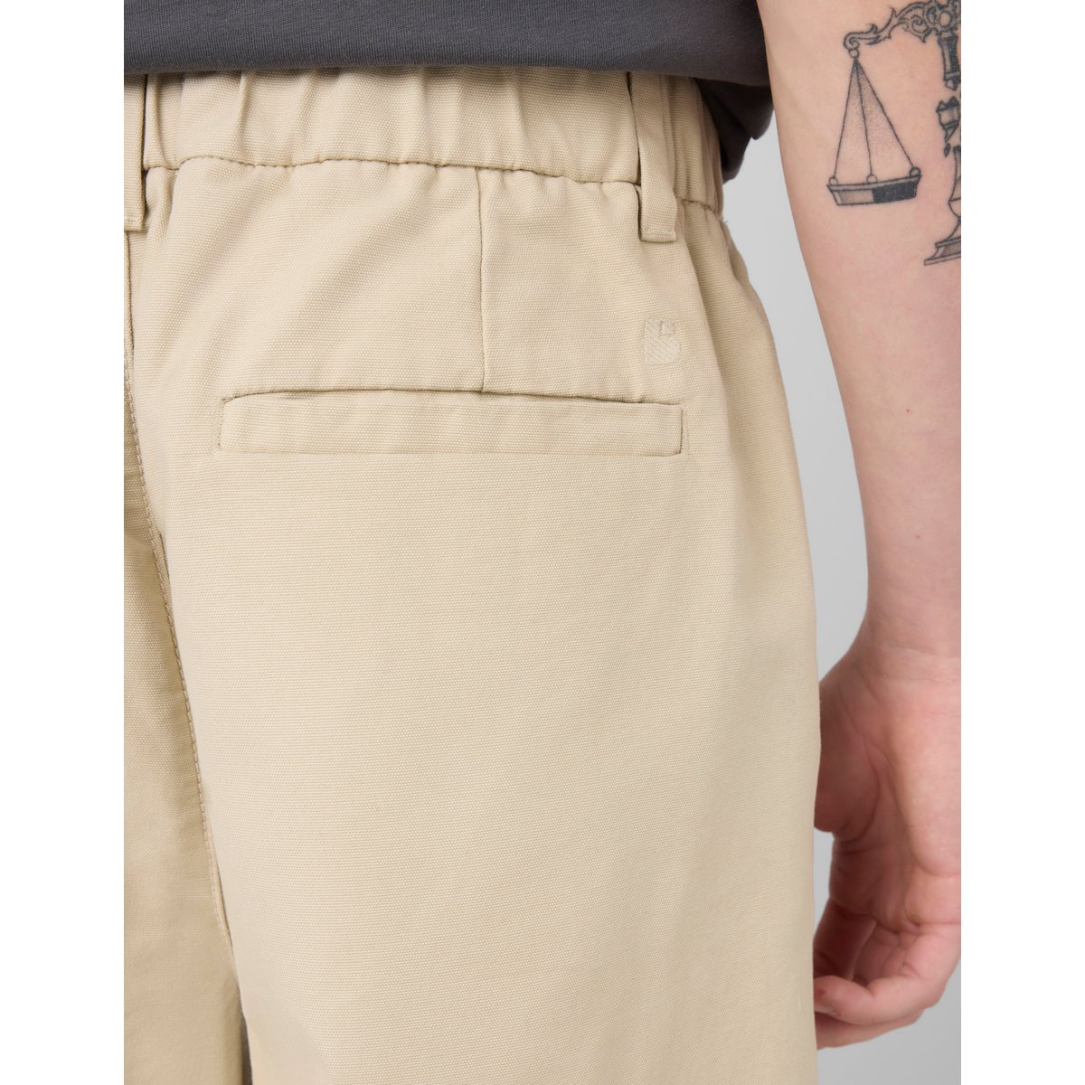 Pantalon double pince blanc cassé, BZB
