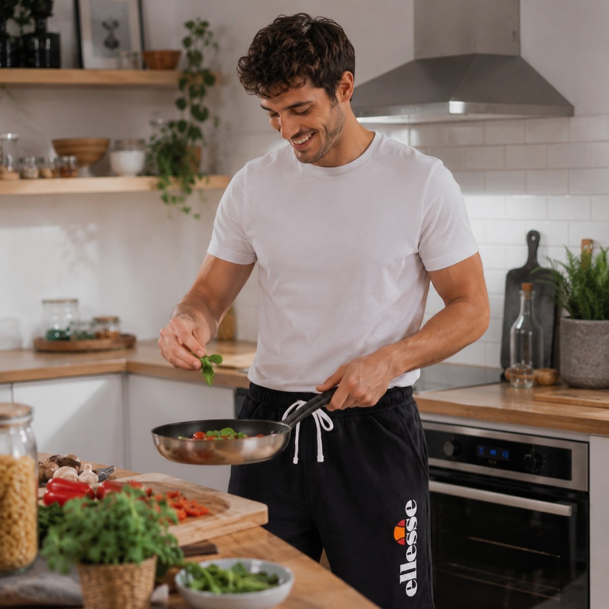 Short molletonné, taille élastique à cordon MATCH noir, ELLESSE