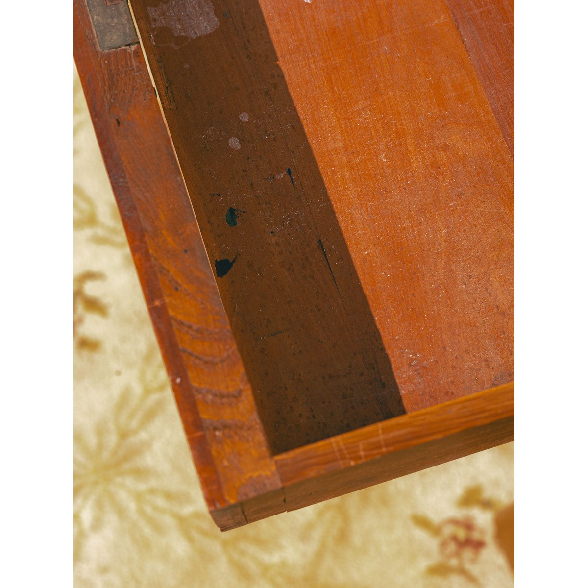 Bureau en bois clair Edouard N°1057 - Bon état bois clair, DEBONGOUT