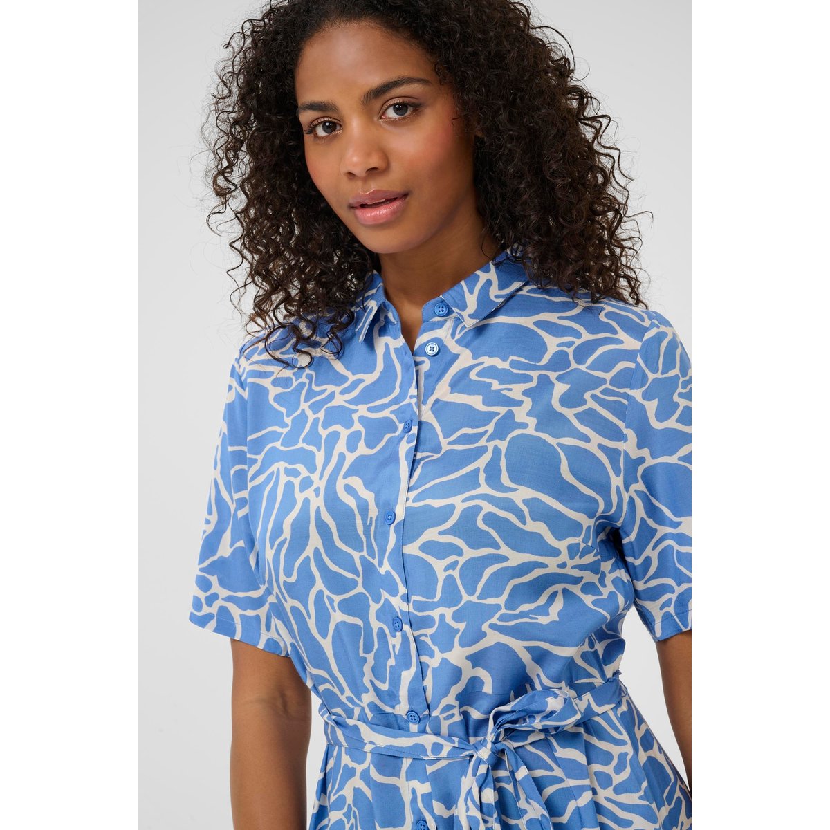 Robe bleu ultramarine w. chalk print, KAFFE