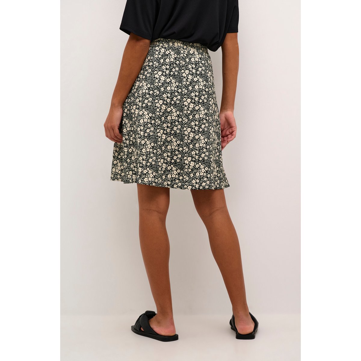 Jupe casual noir/blanc floral, KAFFE