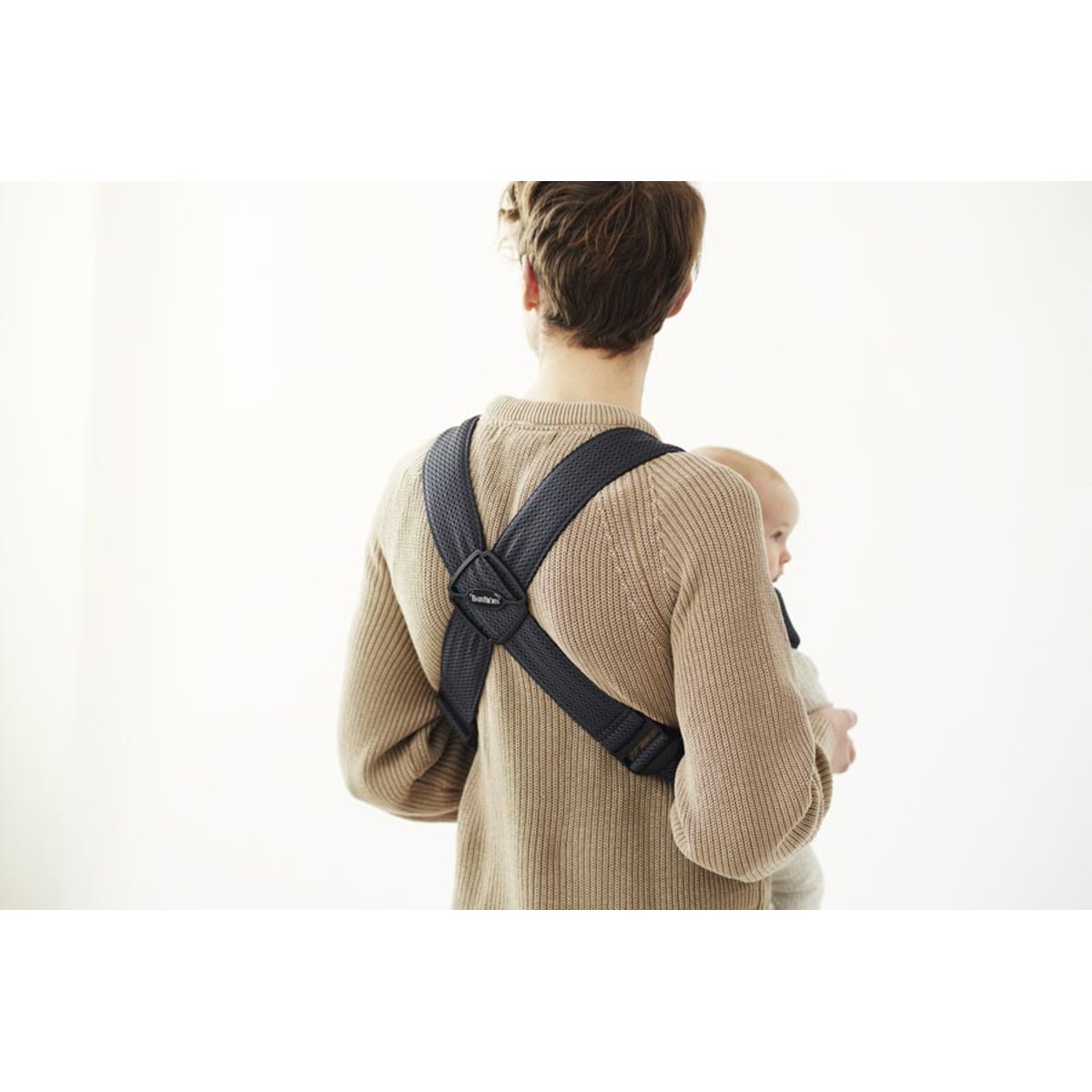 Porte bébé mini mesh 3D anthracite, BABYBJORN
