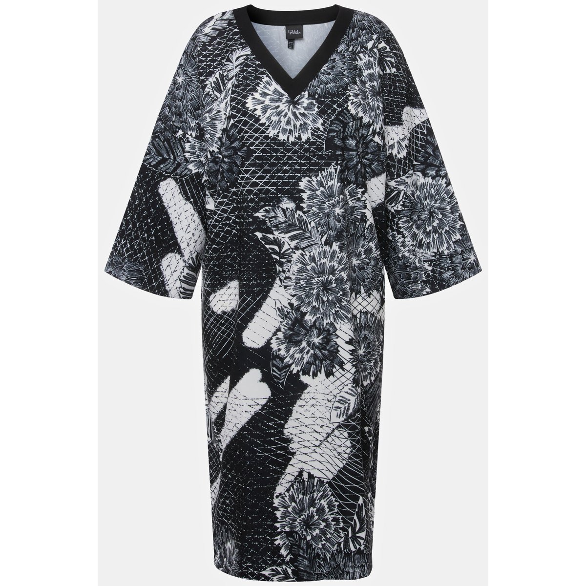 Robe noir, ULLA POPKEN