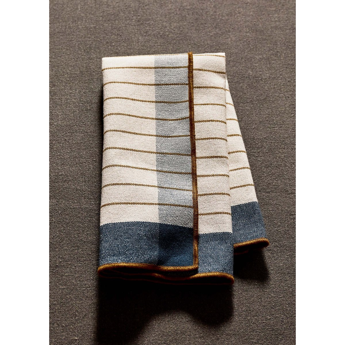 Serviettes de table rayées overlock contraste bleu, MANGO HOME
