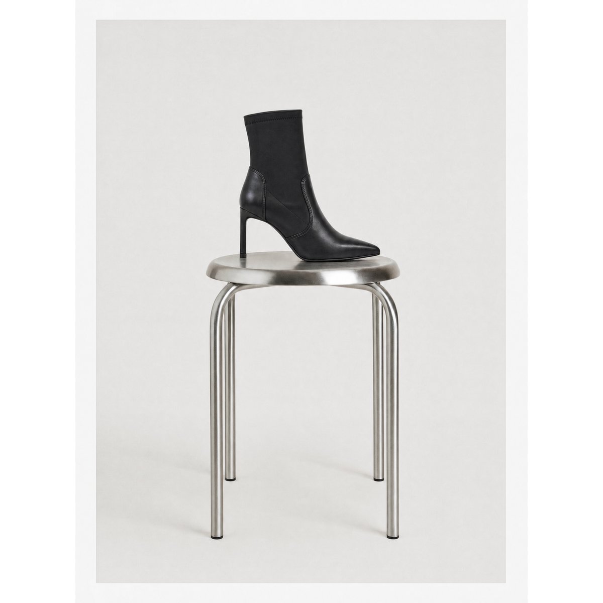 Bottines en cuir stretch à bout pointu OPHELIA noir, MI MAI