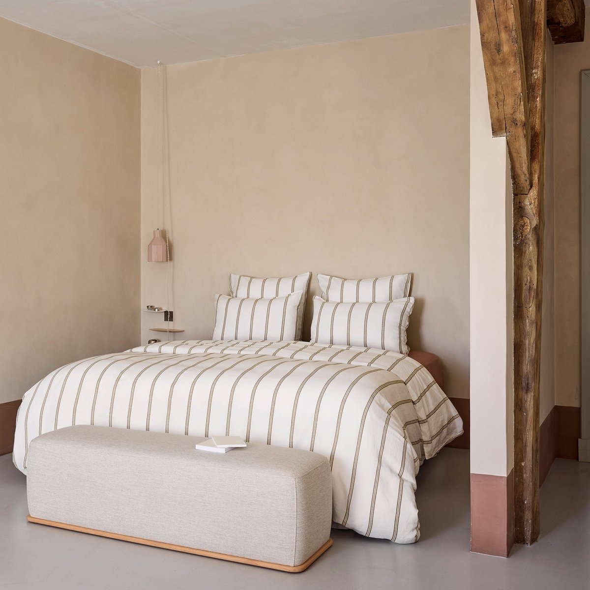Lot De 2 Taies D'Oreiller en Jacquard rayé UGOLIN blanc rayé moutarde, MADURA