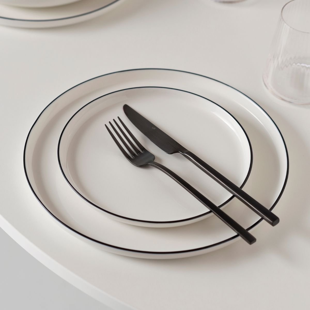 Lot de 4 assiettes 19 cm STUDIO BASE blanc, SP COLLECTION
