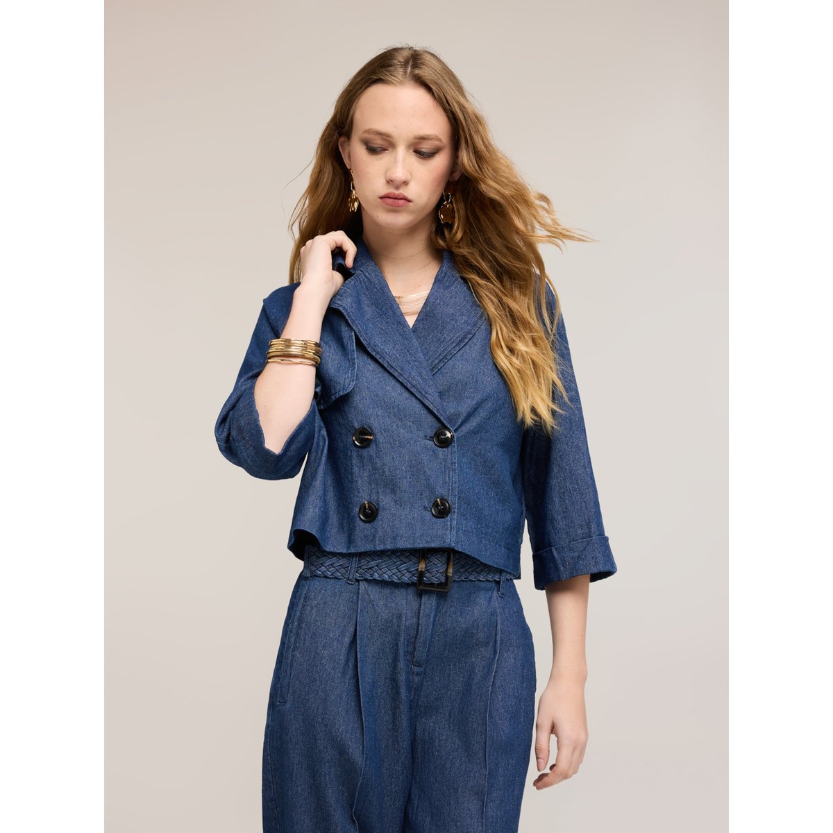 Trench court double boutonnage bleu, MOTIVI