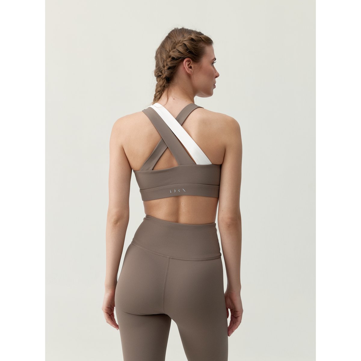 Brassière de Sport Performance Fixation Moyenne CLEO brun, BORN